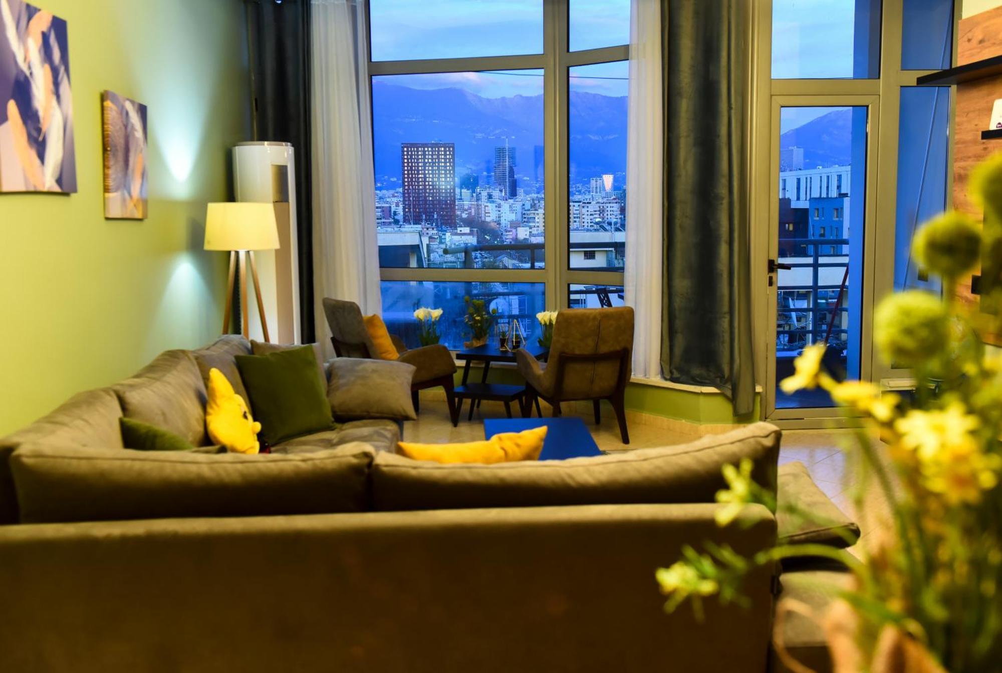 Cityscape 2br Kavaja St, 11 Fl, Dajti View Appartement *
