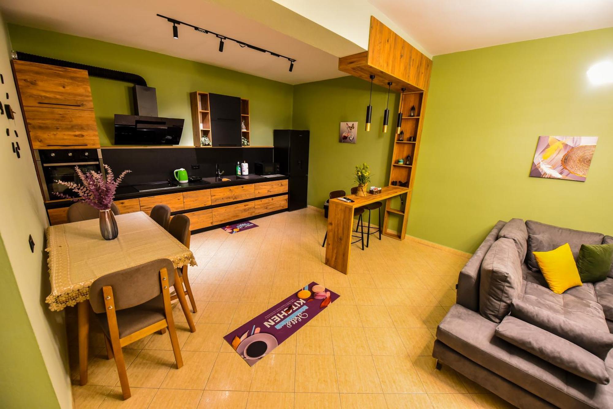 Cityscape 2br Kavaja St, 11 Fl, Dajti View * Tirana