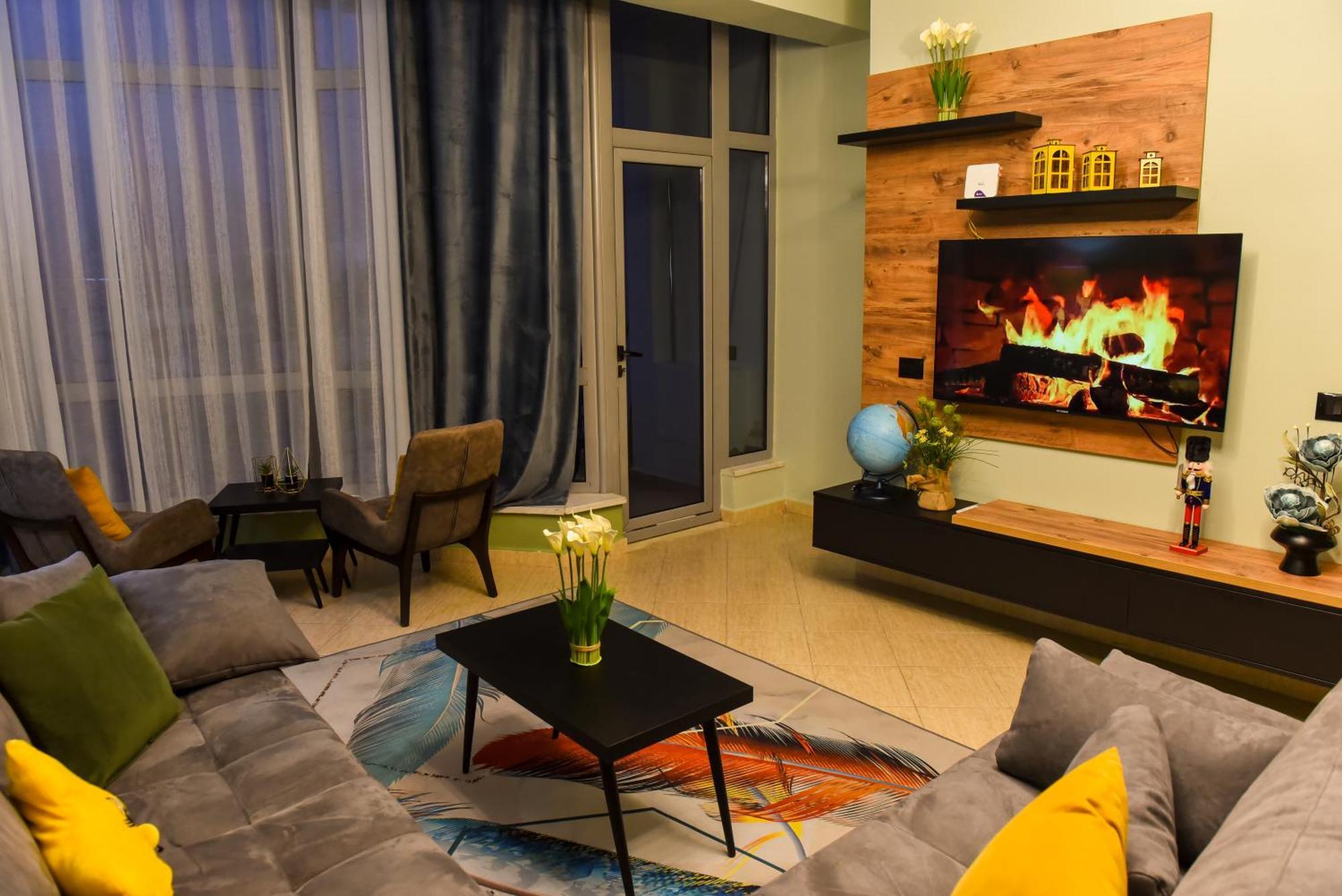 Cityscape 2br Kavaja St, 11 Fl, Dajti View Apartamento